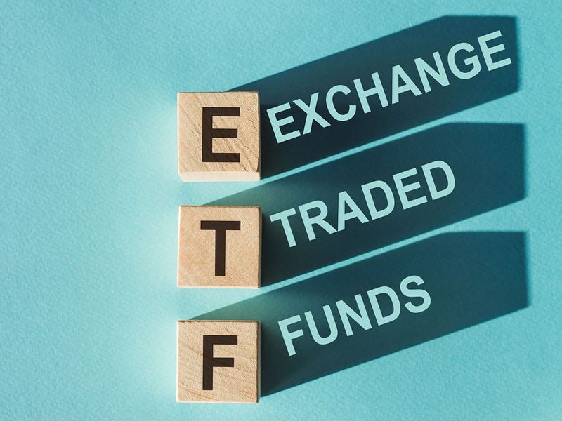 ‘Buy the Rumor, Buy the News,’ on Spot BTC ETF, Says One Expert, While Another Warns on Coinbase