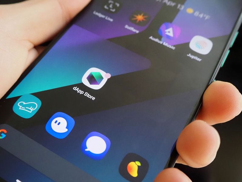 BONK’s Surge Send Prices of Solana Saga Phone Flying to $2K