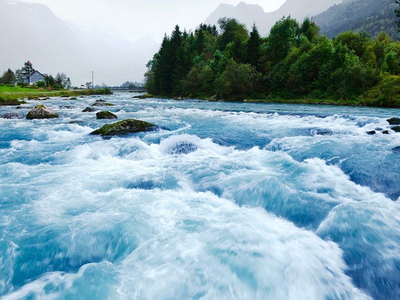 Bitcoin ETF Net Inflows Near $1B After Three Days