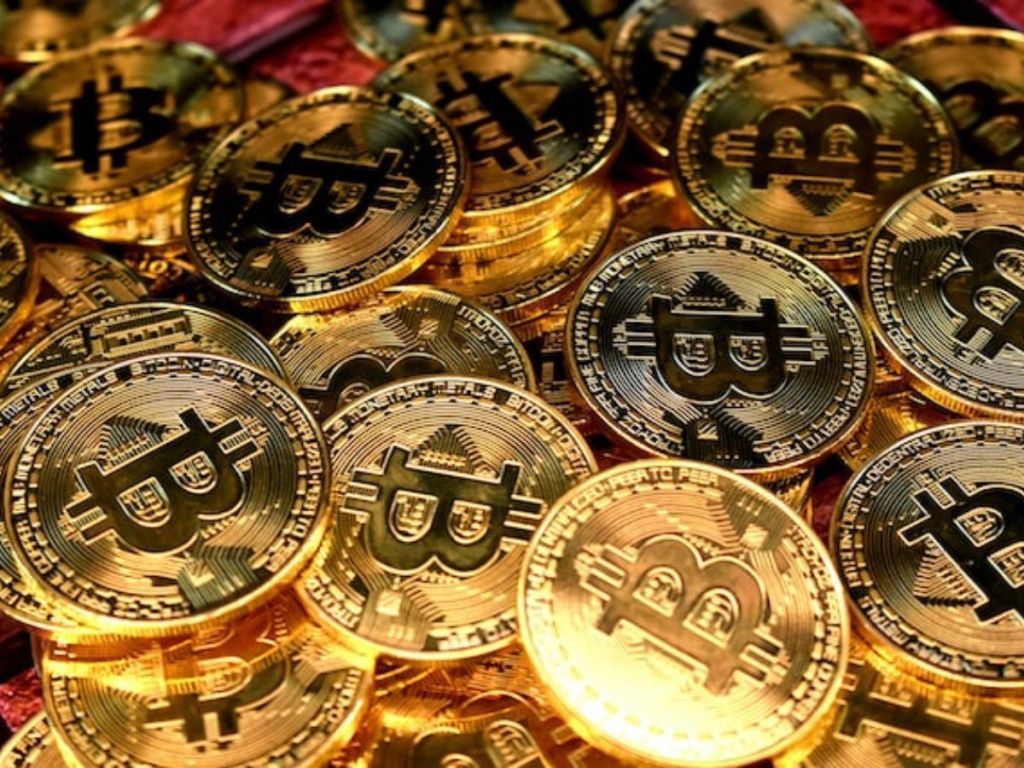 方舟投資：比特幣現貨 ETF 通過後價格將於 2030 年超過 150 萬美元