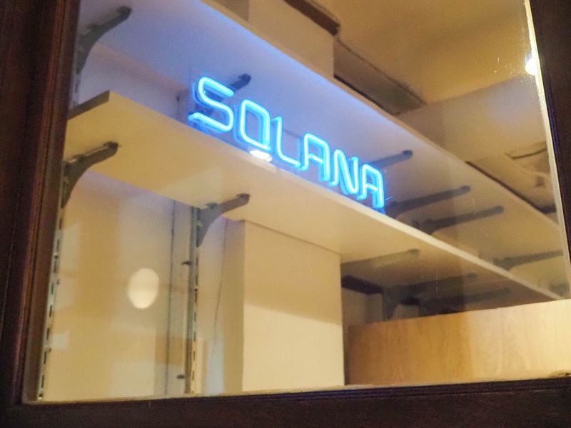 Solana Network Suffers ‘Major’ Outage, SOL Slips 2%