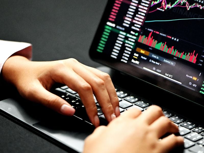 First Mover Americas: VanEck’s ETF Volume Surges, Fairshake Raises Another $5M