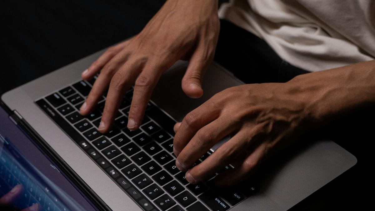 香港兩所合法交易所現假冒網站  香港警务处已封锁有关网站