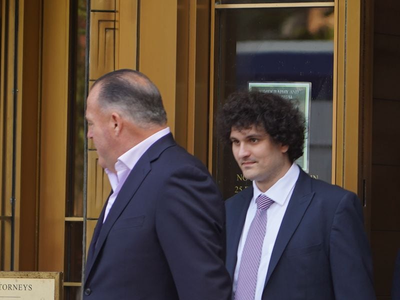 FTX to Sell $884M of Anthropic Shares to Two Dozen Institutional Investors