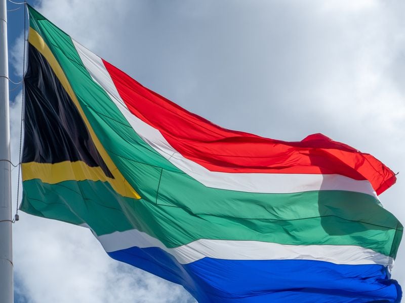 South Africa Is Poised to License 60 Crypto Firms by Month End: Bloomberg
