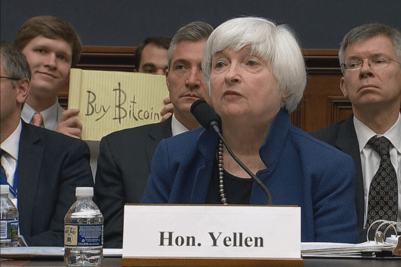 ​葉倫聽證會看板「Buy Bitcoin」以16顆比特幣、百萬美元賣出