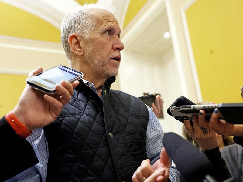 Republican Sen. Tillis Calls for ‘Light’ Crypto Regulatory Framework Ahead of Presidential Election