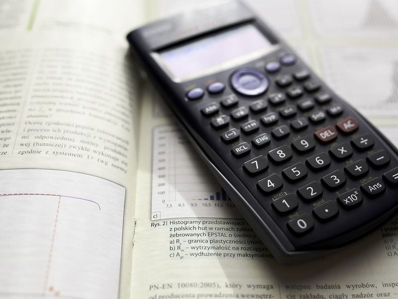 Bitcoin ‘Call Writing’ Back in Vogue as Cash And Carry Strategy Loses Shine