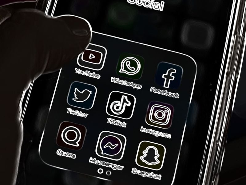 Influencer-Investors Get Perks to Pitch Tokens: Inside Crypto’s ‘KOL’ Economy