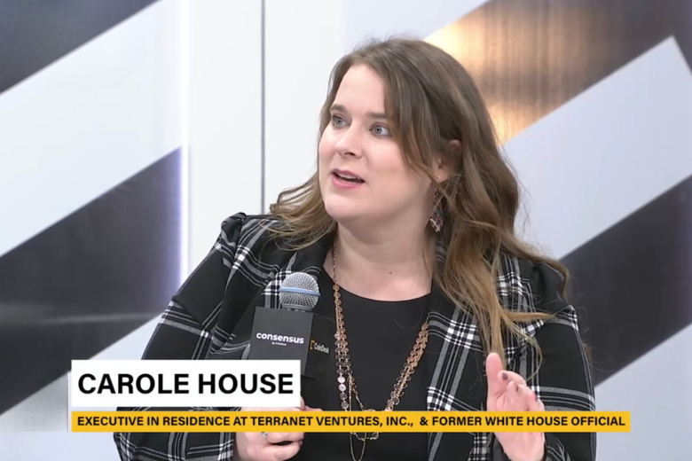 ​曾撰寫「數位資產開發」行政命令，拜登重聘前加密顧問Carole House