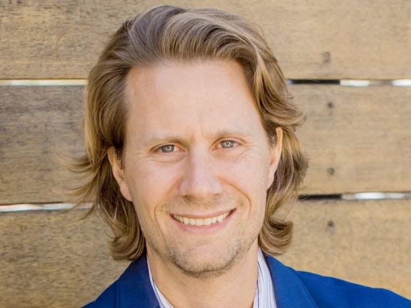 Swan Bitcoin has decided to cancel its IPO, reduce its staff, and close its managed mining division.