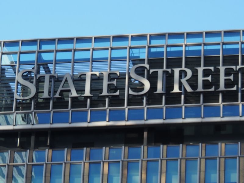TradFi Giant State Street Mulls Creating Stablecoin, Tokenized Deposits: Bloomberg