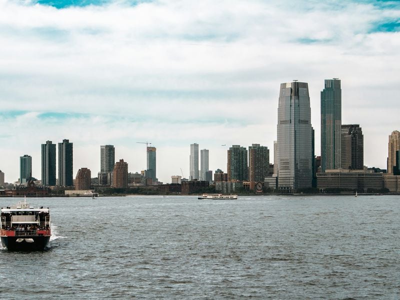 Jersey City Will Allocate Funds to Bitcoin ETFs, Joining the Growing Trend of Pensions Entering the Crypto Space.