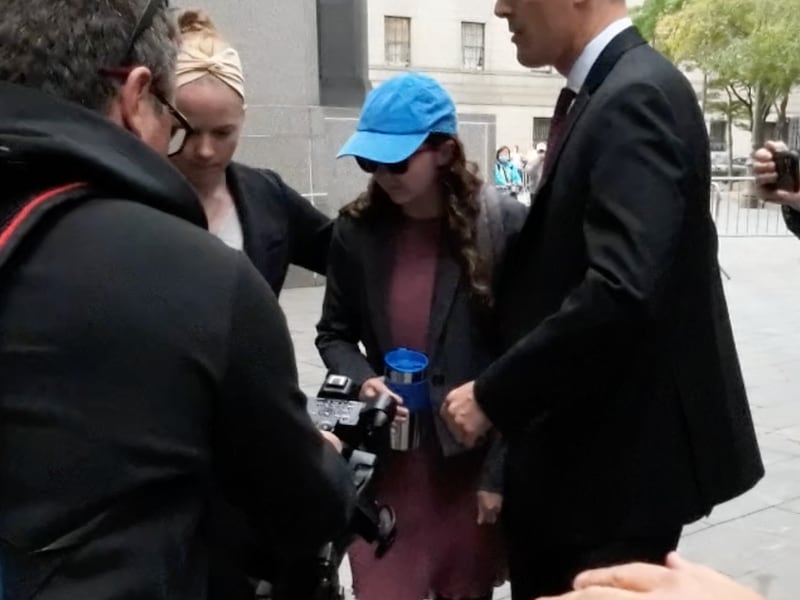 Caroline Ellison Shouldn’t Go to Jail After FTX Collapse, Attorneys Say