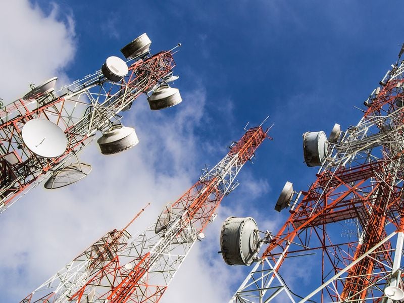 Unreliability, High Prices, and Security Breaches: Can DePIN Fix Telecom?