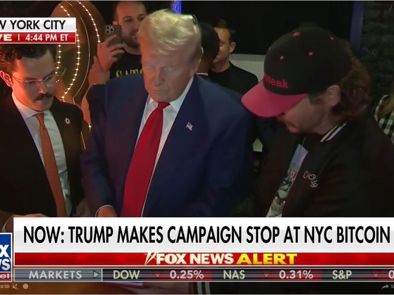 Trump Buys Burgers With Bitcoin at NYC Crypto Hangout PubKey