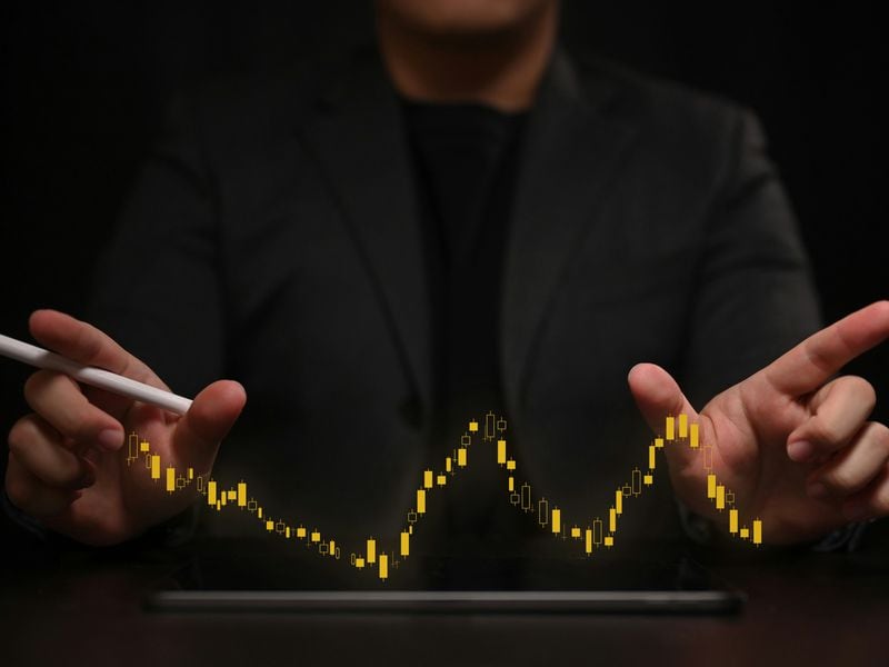 Bitcoin Retakes $57K, but Potential Positive Catalysts Are ‘Sparse,’ Says NYDIG