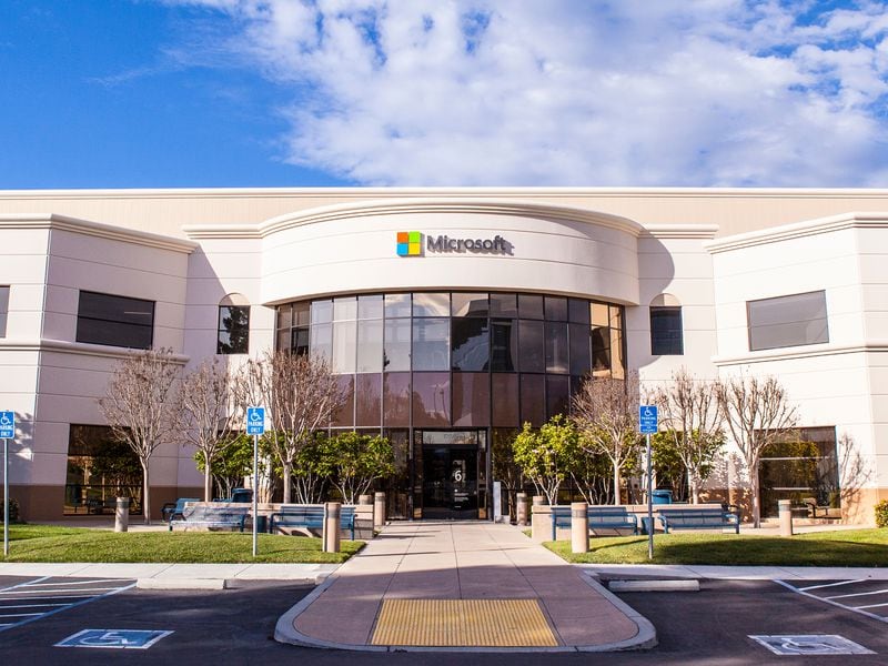 Microsoft Urges Shareholders to Vote Against a Proposal to Assess Bitcoin as a Diversification Investment: Filing