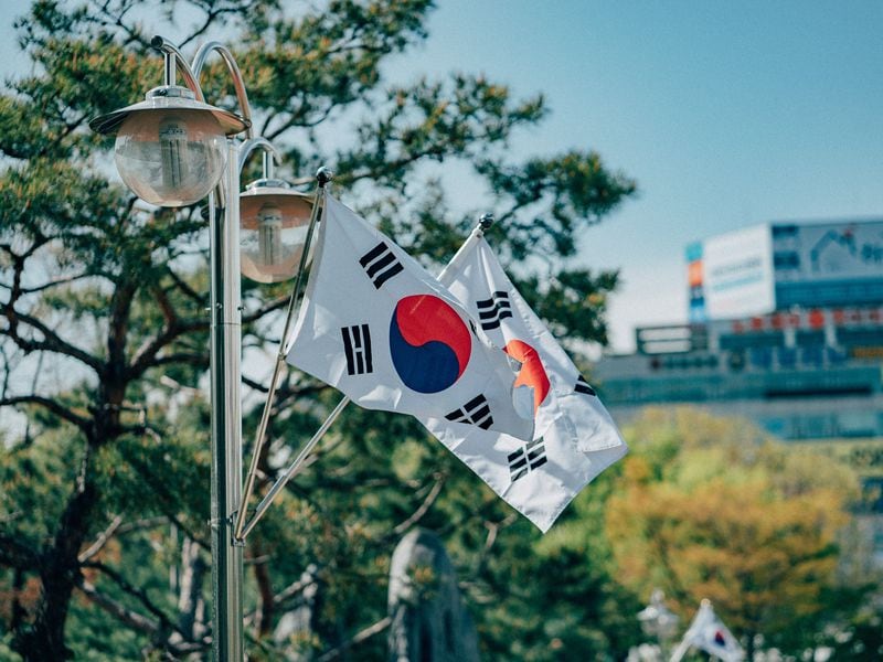Dogecoin, XRP Trading Volumes Flip Bitcoin’s in South Korea