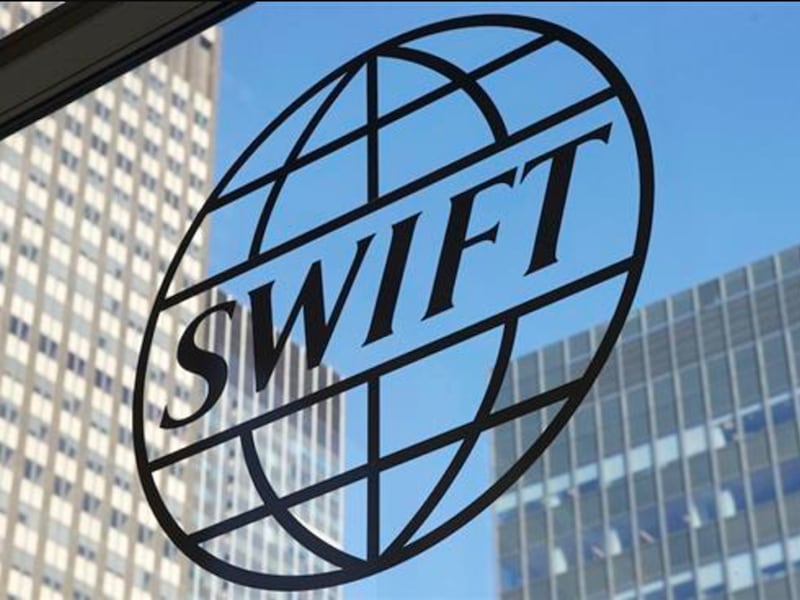 Chainlink, UBS Asset Management, Swift Complete Pilot to Extract Cash From Tokenized Funds