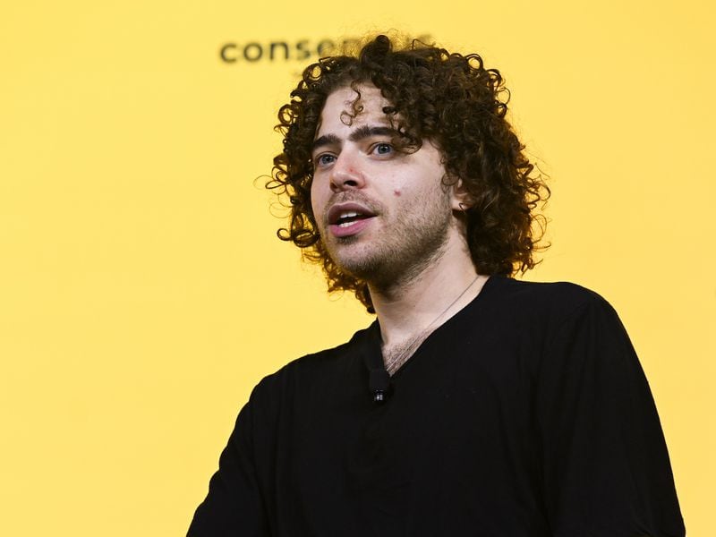 Polymarket CEO’s Home Is Raided by FBI