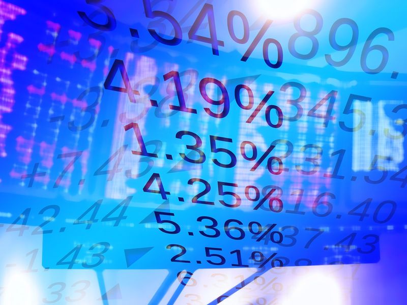 Bitcoin Traders Pile Into $100K CME Options as Price Climbs Through $93K: CF Benchmarks