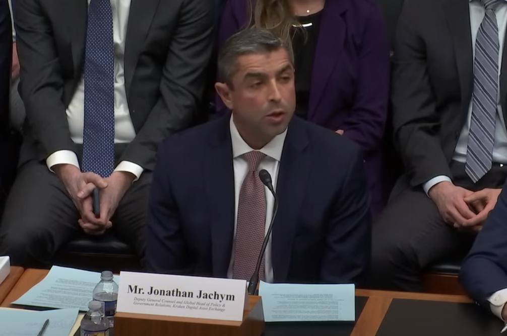 ​前 CFTC 主席 Massad 批評數位資產法案：美國穩定幣監管仍存漏洞，國會急需行動