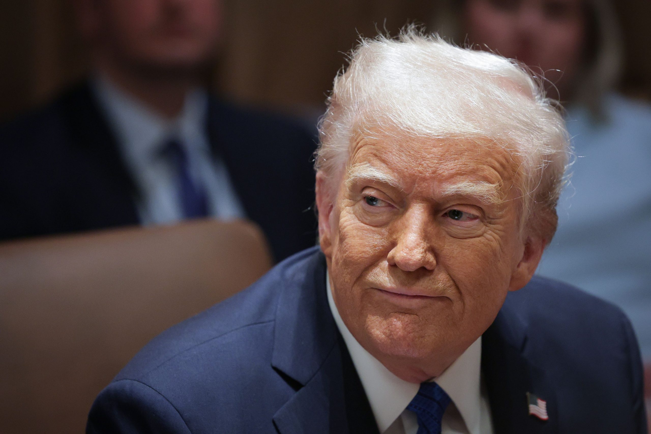 Crypto Daybook Americas: Trump’s New Tariff Threat Fails to Budge Bitcoin