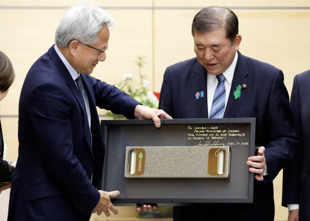 黃仁勳拜會石破茂!日本透露 440 億鎂 AI 能源計畫,擺脫核災陰影