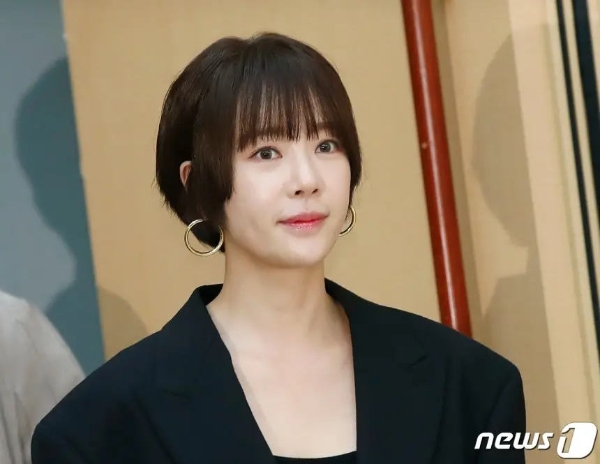 韩媒:韩国女演员黄正音涉嫌挪用公司 43.4 亿韩元投资加密货币被起诉