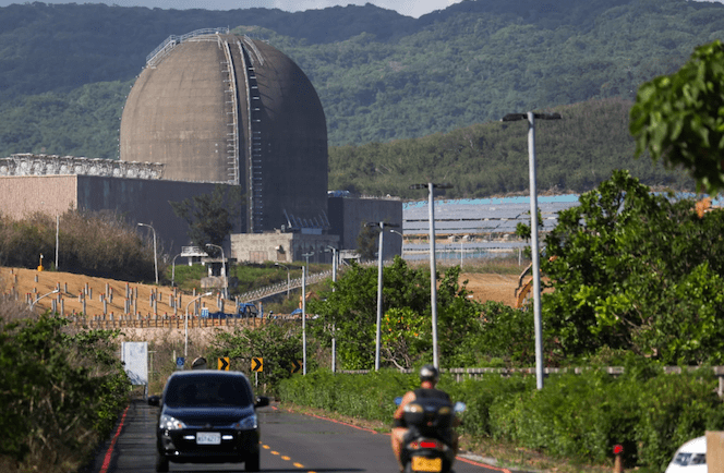 台灣非核家園喊卡!8/23 重啟公投決定核三廠命運,半導體產業用電如何解決