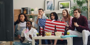 體育博彩公司 DraftKings 財報亮眼 降息前景添利多，25 位華爾街分析師給予買入評級 