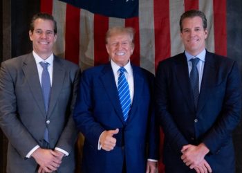 川普礦企 American Bitcoin 借殼上市：Winklevoss 兄弟用 BTC 入股，募資達 2.2 億鎂 
