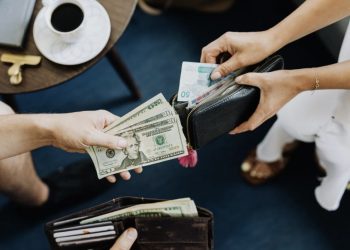 Strive以全股交易併購 Semler Scientific，溢價高達 210%，是套利的好機會嗎？ 