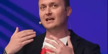 Nansen CEO 划重点:加密叙事的“三阶段定律”与投资机遇