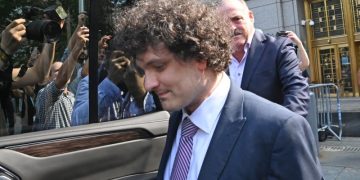 「我被逮捕,只因拜登政府不想讓我在國會作證」FTX 創辦人 SBF 牢中控訴遭政治報復