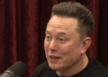 Elon Musk 推出「X Chat」挑戰 WhatsApp 與 Telegram：主打無廣告、類比特幣加密技術 