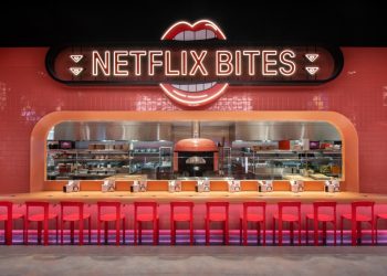 Netflix 宣佈 1 拆 10 股票分割,投資人需要知道的事