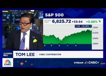 Tom Lee：三大助力推升年底行情，AI 將領跑明年市場 