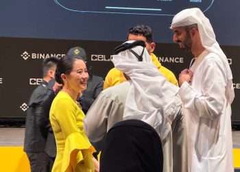 何一專訪：從「我想試試」到幣安共同執行長，「1+1>2」的新管理架構 