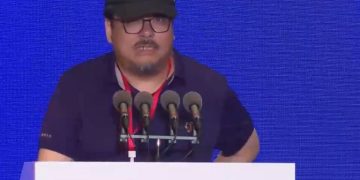 輝達前高管打造中國 GPU 第一股!摩爾線程上市 A 股暴漲,共同創辦人卻捲入幣圈醜聞