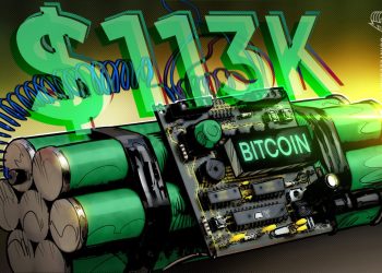 Bitcoin Recoils to $95K, But Classic Chart Pattern Projects 18% Gains