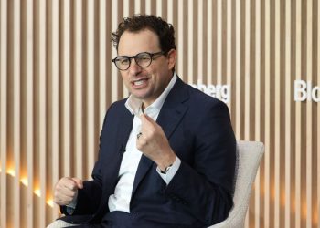 從極權工具到失控隱憂：Anthropic 執行長詳解強大 AI 帶給人類的五大風險 