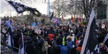 不顧抗議聲浪、英國政府仍批准倫敦興建中國超級領事館 