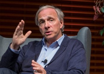 美國要崩了？橋水基金創辦人達利歐警告：美國正跨入體制正式崩解階段 