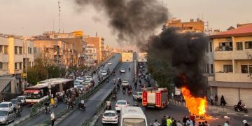 加密幣全面下跌！比特幣跌破 79,000 美元，川普點名 Fed 主席與中東局勢引市場不安 