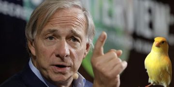 達利歐示警全球「資本戰爭」迫在眉睫：黃金仍是避險首選 