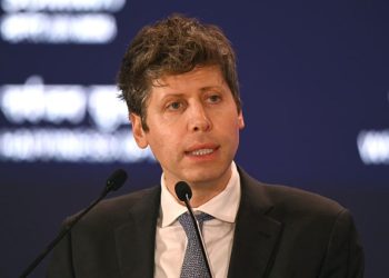 OpenAI 5000 億美元 Stargate 計畫卡關：進度停滯、團隊從缺 