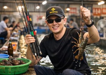 CZ 嘲諷 AI 代理工具「小龍蝦」：號稱解放雙手，結果天天忙著修它 