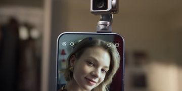 手機結合攝影機器人，榮耀 Robot Phone 探索人機互動新模式 